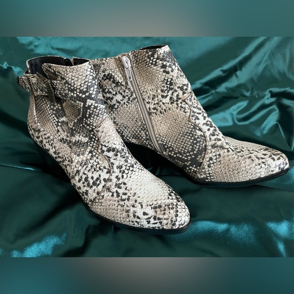 Qupid Snakeskin Ankle Booties - Picture 2 of 4
